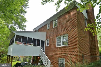 3603 University Dr, Fairfax, VA 22030 - photo 5