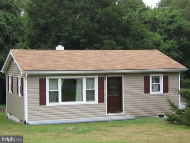 573 S Lakeshore Dr, Louisa, VA 23093 - photo 2