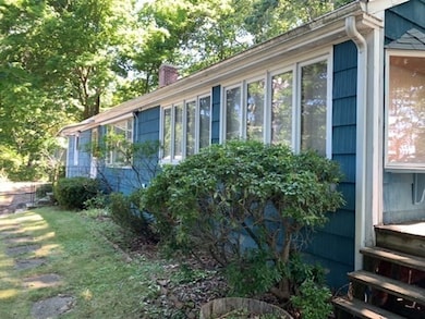52 Moreland St, Worcester, MA 01609 - photo 3