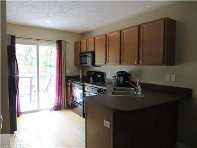 3005 Stabler St, Lansing, MI 48910 - photo 4