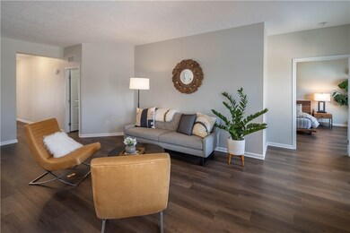 Lot's of Space and Natural Light!