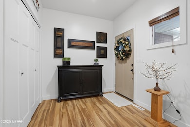 1516 Walnut St, Grand Forks, ND 58201 - photo 2