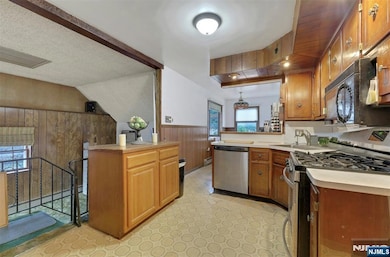 181 West St, Closter, NJ 07624 - photo 7