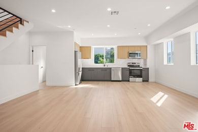 1707 S Burnside Ave, Los Angeles, CA 90019 - photo 4