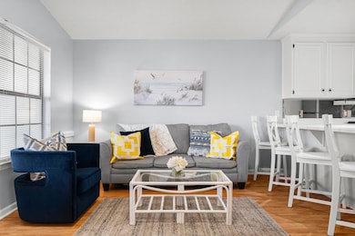 7-web-or-mls-17462-front-beach-rd-73-d