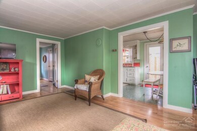 1155 NW Columbia St, Bend, OR 97701 - photo 7