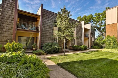 1015 Village Round unit D, Allentown, PA 18106 - photo 5