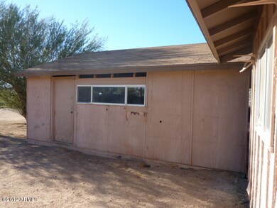 Detached Garage