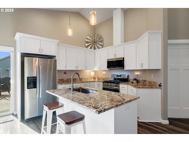 2127 SE Academy St, Dallas, OR 97338 - photo 7