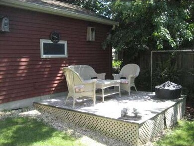 33 Summit Ave, Everett, MA 02149 - photo 4