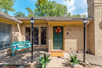 7806 Maple Tree Dr, Houston, TX 77088 - photo 3