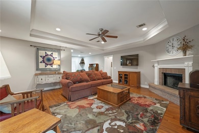 1206 Brook Hollow Ct, Bryan, TX 77802 - photo 7