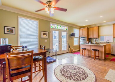 1058 Perry St, Columbus, OH 43201 - photo 6