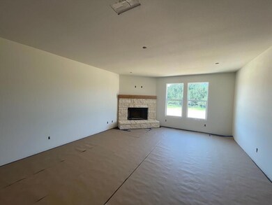 158 Chester Rd, Springtown, TX 76082 - photo 5