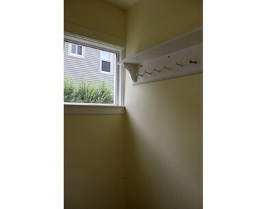 21 Orchard St unit 21, Northampton, MA 01060 - photo 3