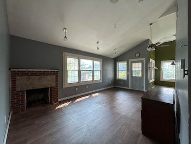 2204 Dover St living room