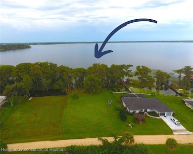 2676 Abell Rd, Lake Placid, FL 33852 - photo 2