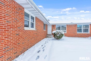 3115 Elmhurst Dr, Springfield, IL 62704 - photo 2