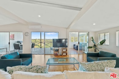 23777 Mulholland Hwy unit 62, Calabasas, CA 91302 - photo 6