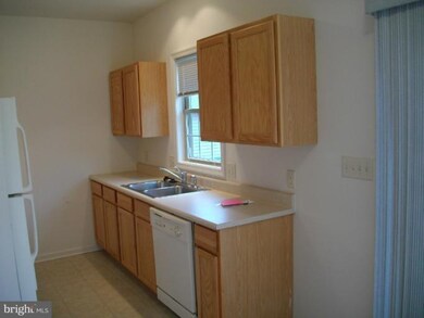 1972 Ashley Dr, Chambersburg, PA 17201 - photo 2