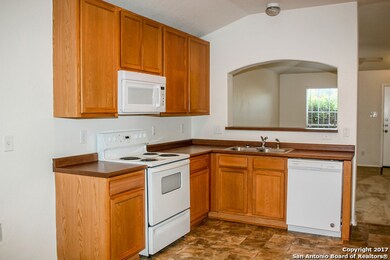 10322 Roseangel Ln, Helotes, TX 78023 - photo 5