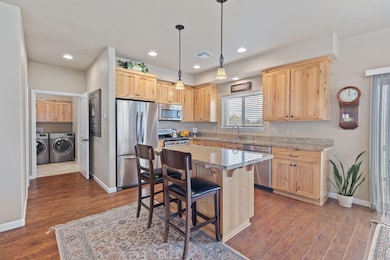 356 SW Bayou Place, Grants Pass, OR 97526 - photo 7