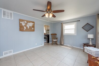 935 N Jackson St, Waukegan, IL 60085 - photo 3