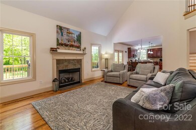 Great Room w/Gas Log Fireplace