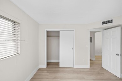 1330 W 29th St unit 29, Hialeah, FL 33012 - photo 4