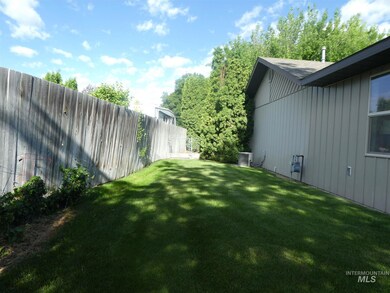 1030 Twin Parks Dr, Twin Falls, ID 83301 - photo 6