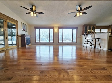 168 Charm Cir, Princeton, WV 24740 - photo 3