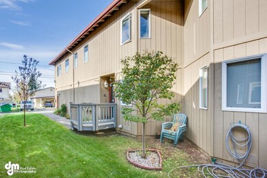 1116 Latouche St B Anchorage-large-007-E