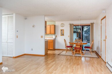 Living Room_Dining_5322-SMALL