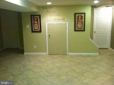 10043 Dubarry St, Glenn Dale, MD 20769 - photo 4