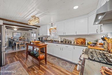 600 Colonial Beach, Columbia, NC 27925 - photo 4