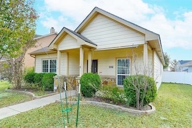 3157 Rockwell Ln, Fort Worth, TX 76179 - photo 2