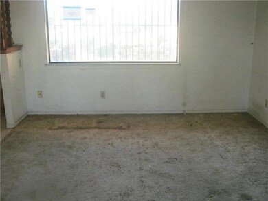 10715 Pescador Dr, El Paso, TX 79935 - photo 4