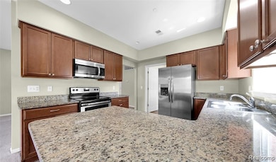 14265 Shadywood Dr, Sterling Heights, MI 48312 - photo 2