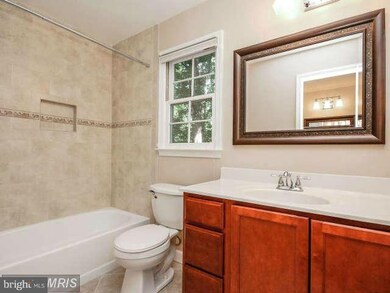 8706 Shadowlake Way, Springfield, VA 22153 - photo 5