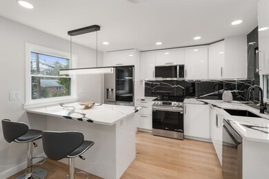 5 Bencliffe Cir, Auburndale, MA 02466 - photo 6