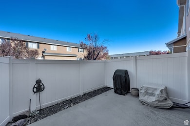 5189 W Dove Creek Ln, West Jordan, UT 84081 - photo 4