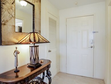 FOYER: