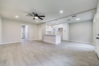 7322 Shady Grove Ln, Houston, TX 77040 - photo 3