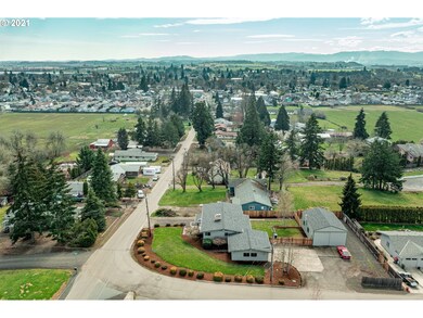 840 NW Evans St, Sheridan, OR 97378 - photo 7