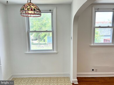 1089 Oakwood Dr, Glenolden, PA 19036 - photo 6