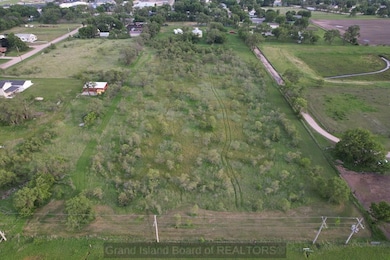 1523 8th St E, Grand Island, NE 68801 - photo 3