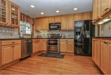 43 Fisher St, Needham, MA 02492 - photo 4