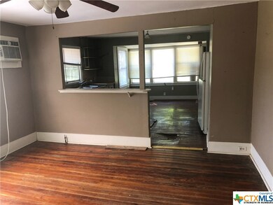 1206 W Martin Luther King Dr, San Marcos, TX 78666 - photo 4