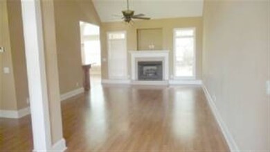 138 Abercorn St, Warner Robins, GA 31088 - photo 5