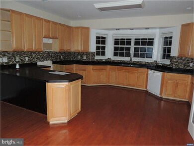 318 Starboard Dr, Bear, DE 19701 - photo 2